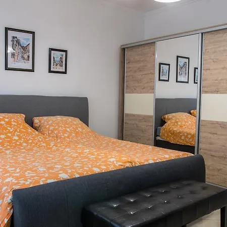 Mediteran Apartman * Pápa